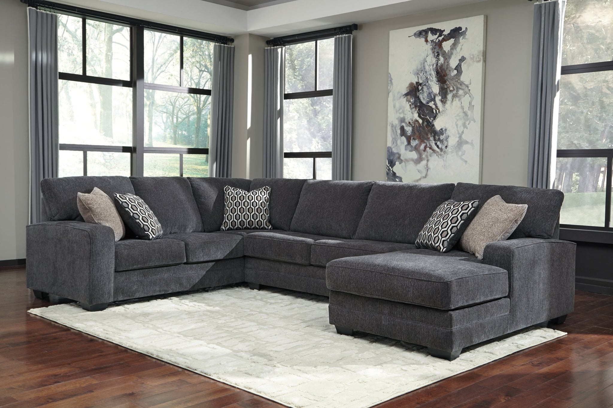 Tracling 3-Piece Sectional with Chaise image