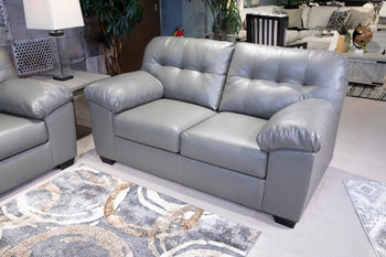 Donlen Loveseat